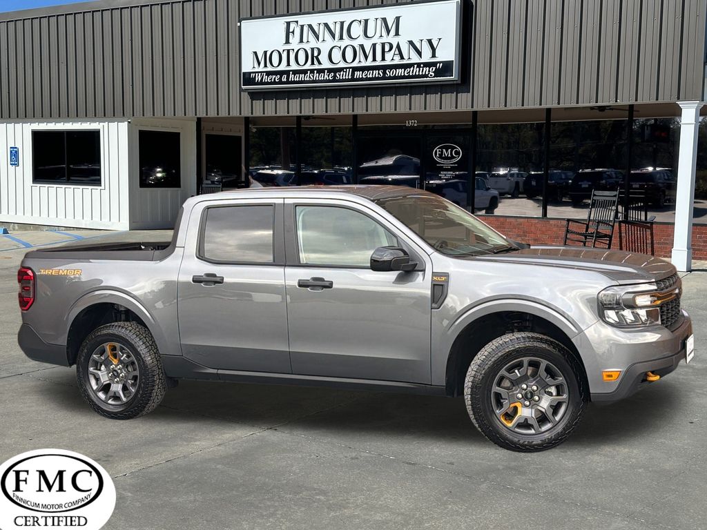 2024 Ford Maverick XLT's photo