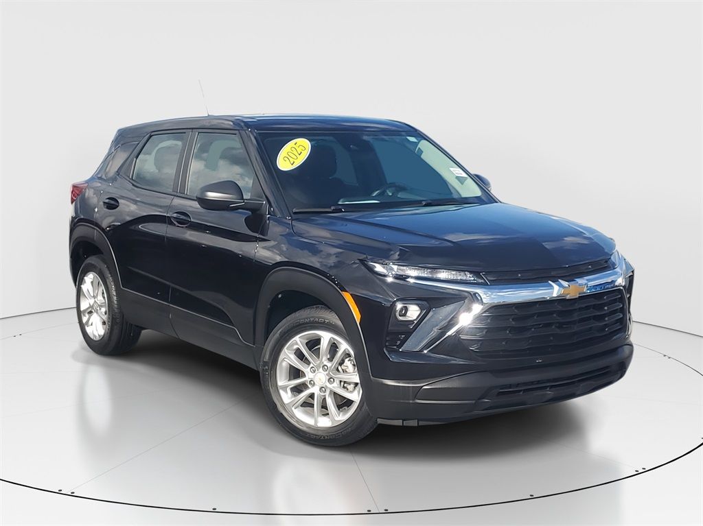 2025 Chevrolet Trailblazer LS's photo