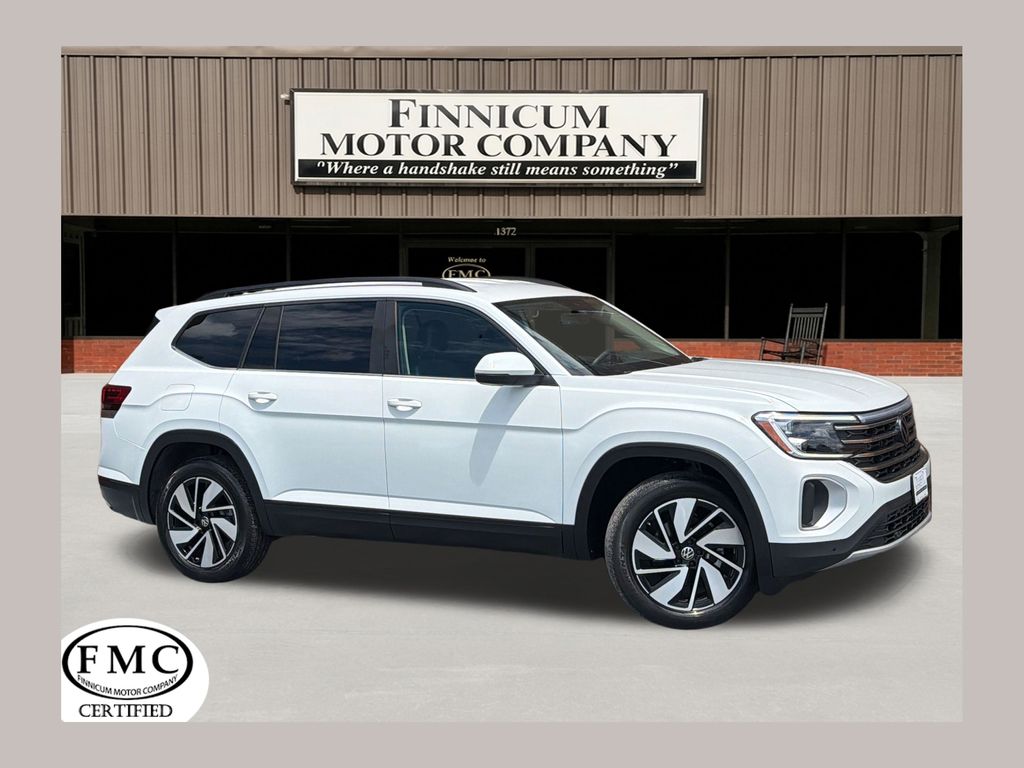  2024 Volkswagen Atlas SE FWD with Technology   