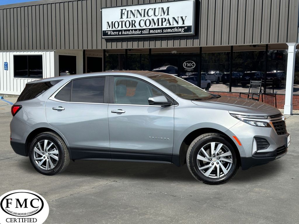 2023 Chevrolet Equinox LT's photo