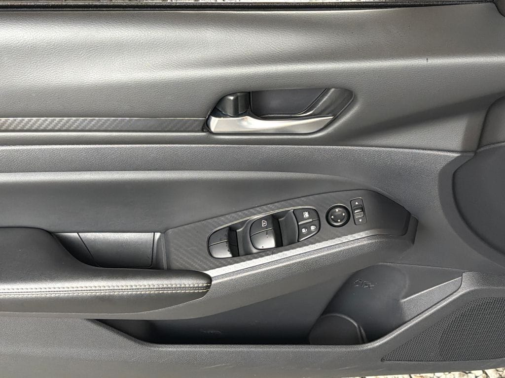 Used 2025 Nissan Altima 2.5 SV Sedan