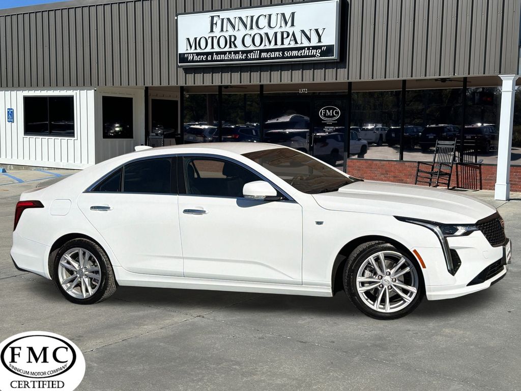 2024 Cadillac CT4 Luxury's photo