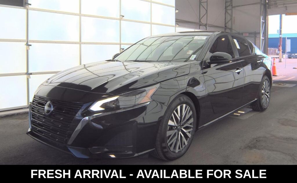 Used 2023 Nissan Altima 2.5 SV Sedan