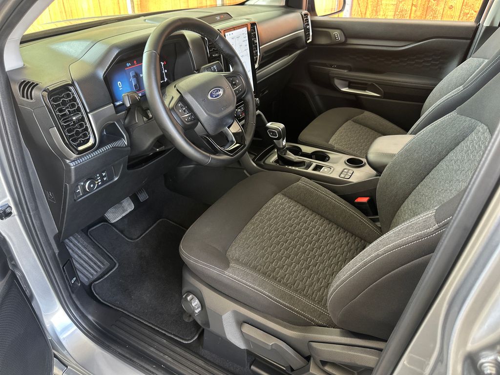 2024 Ford Ranger XLT photo 2