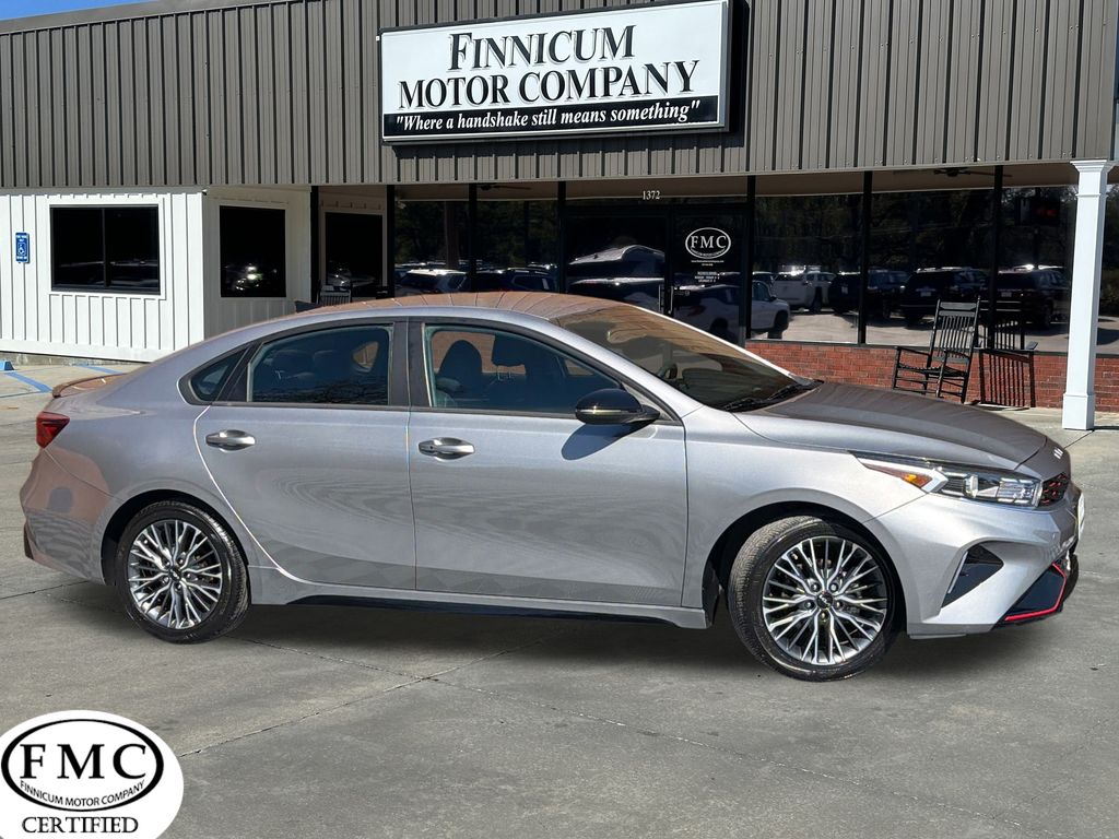 2023 Kia Forte GT-Line's photo