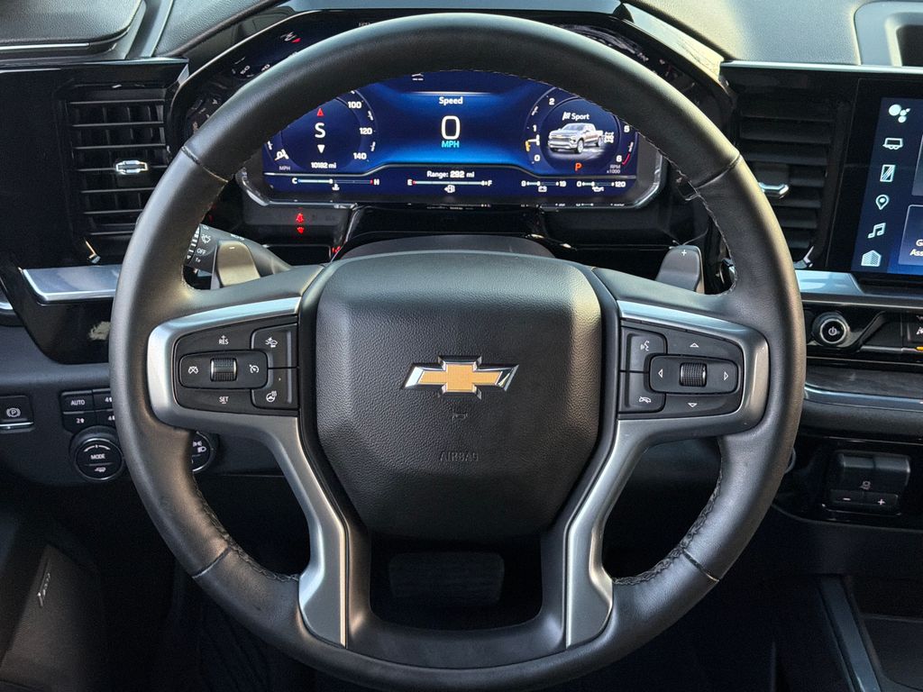 2024 Chevrolet Silverado 1500 LTZ photo 4