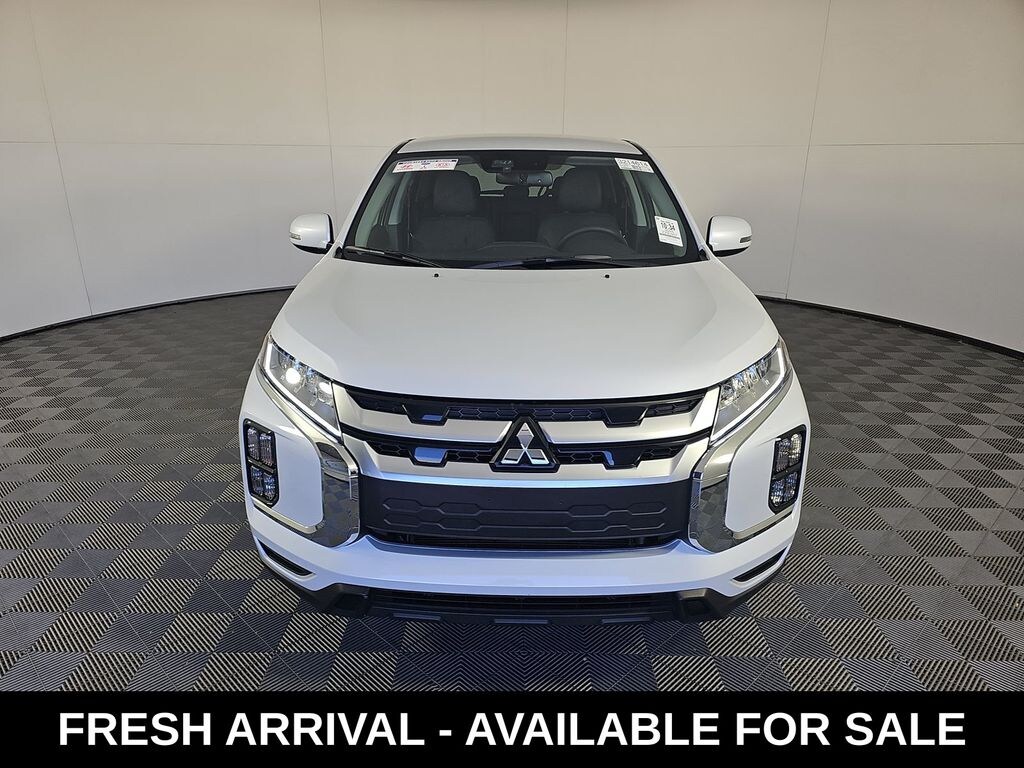 Used 2025 Mitsubishi Outlander Sport 2.0 SE SUV