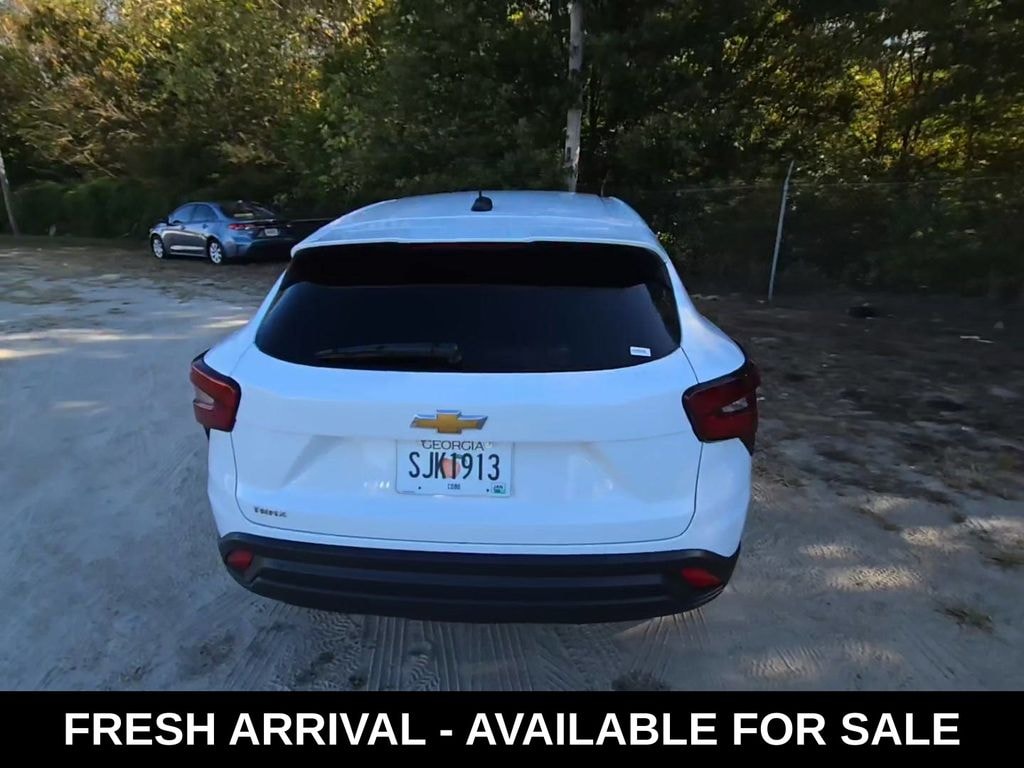 Used 2025 Chevrolet Trax LS SUV