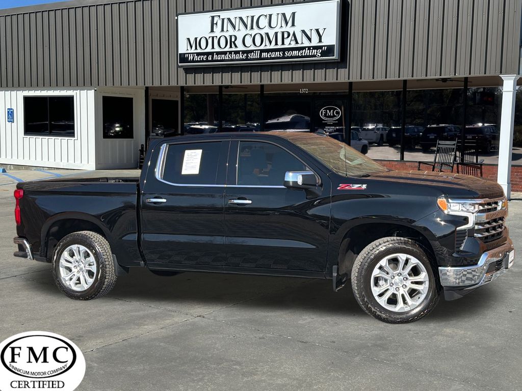 2024 Chevrolet Silverado 1500 LTZ's photo