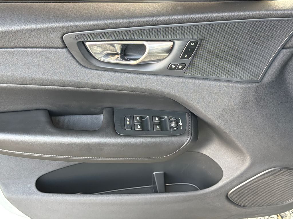 Used 2025 Volvo XC60 B5 Plus SUV