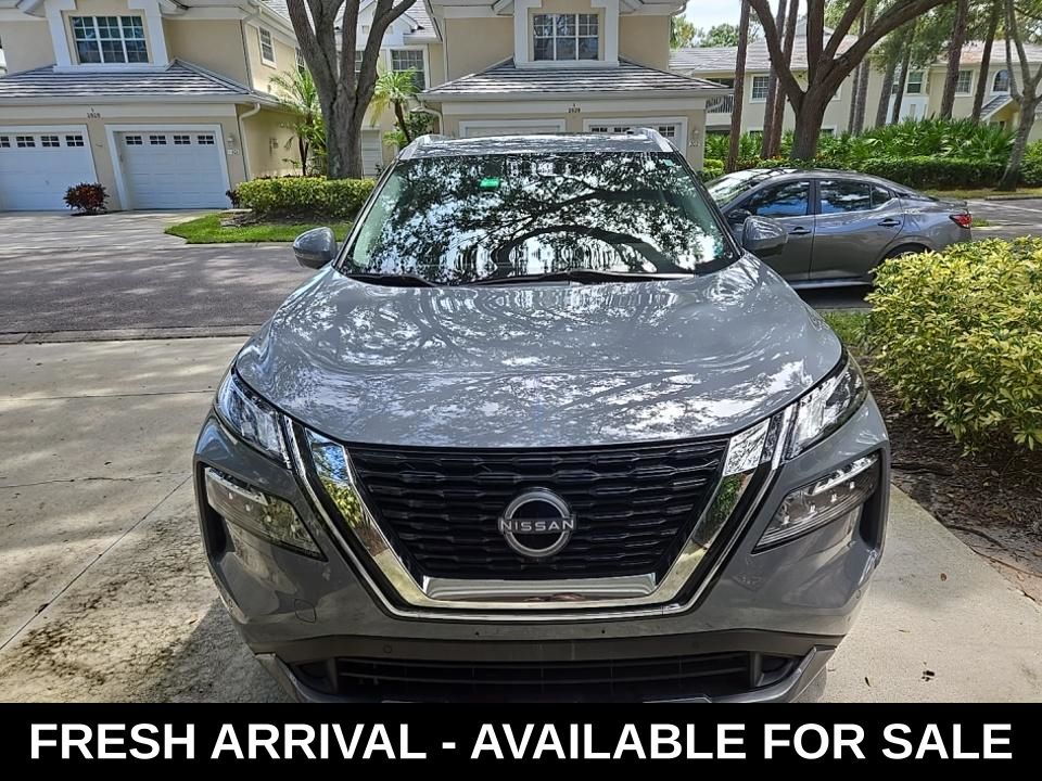 2023 Nissan Rogue SL photo 2