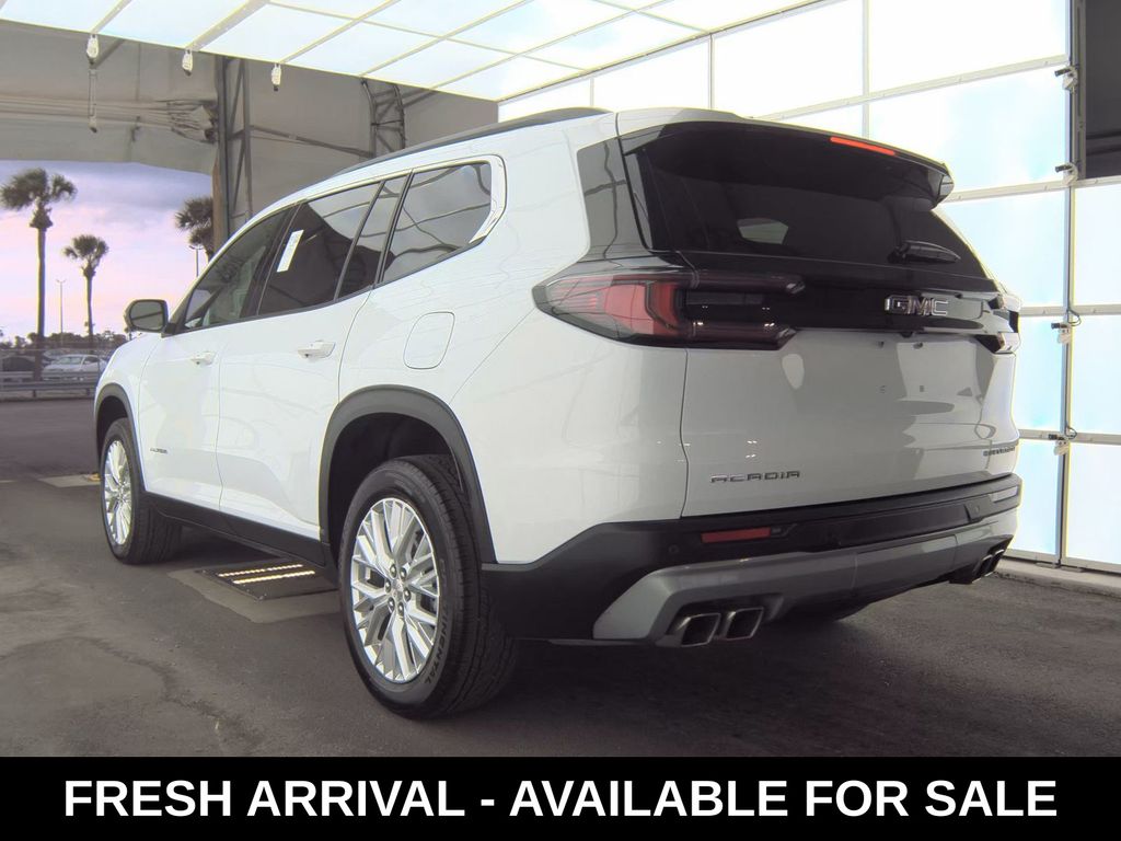 2024 Gmc Acadia Elevation photo 2