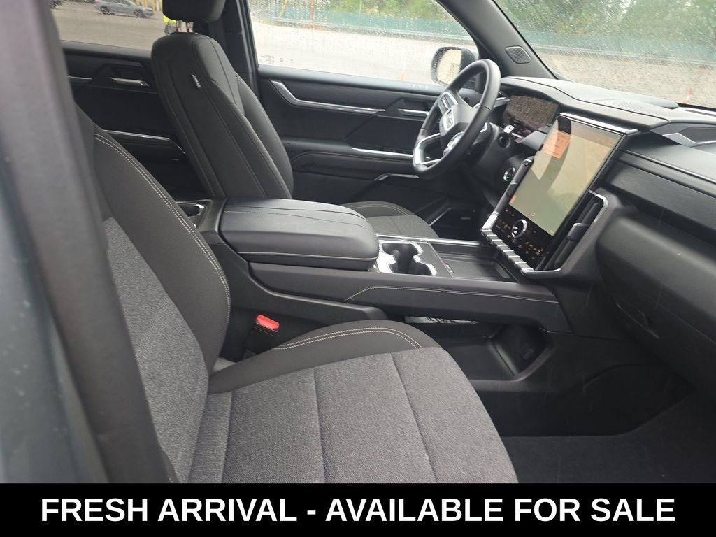 2025 Gmc Acadia Elevation photo 4