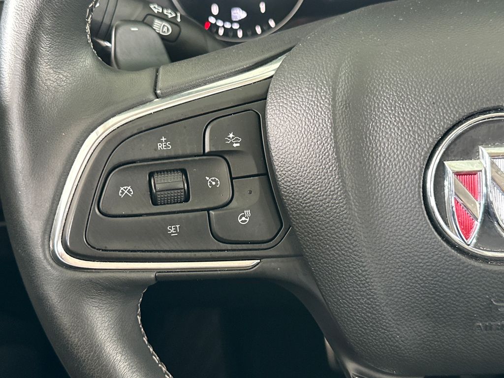 2023 Buick Envision Preferred photo 3