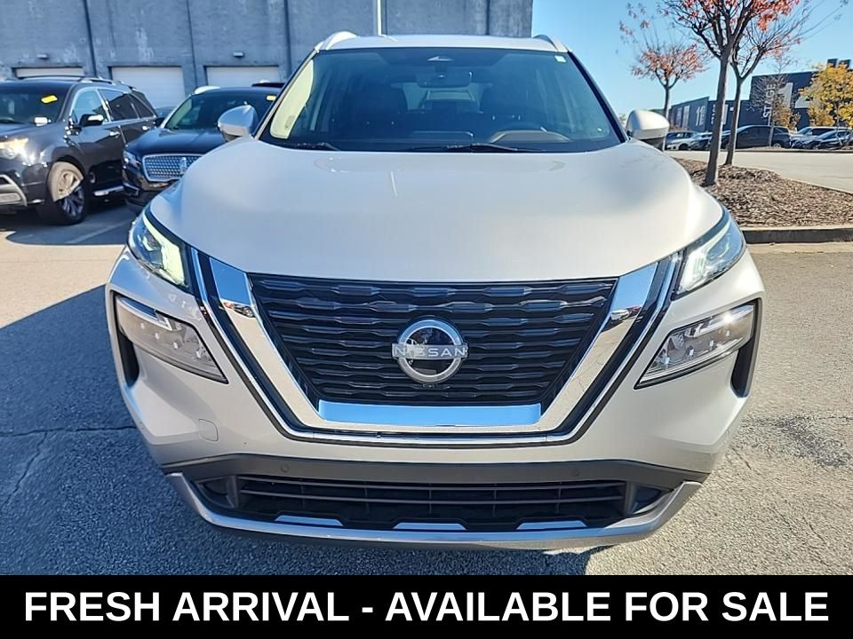 2023 Nissan Rogue SL photo 2