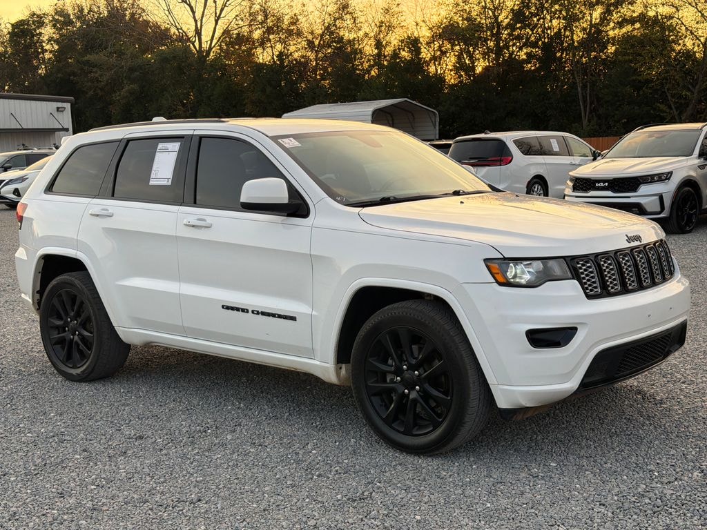 Used 2019 Jeep Grand Cherokee Altitude SUV