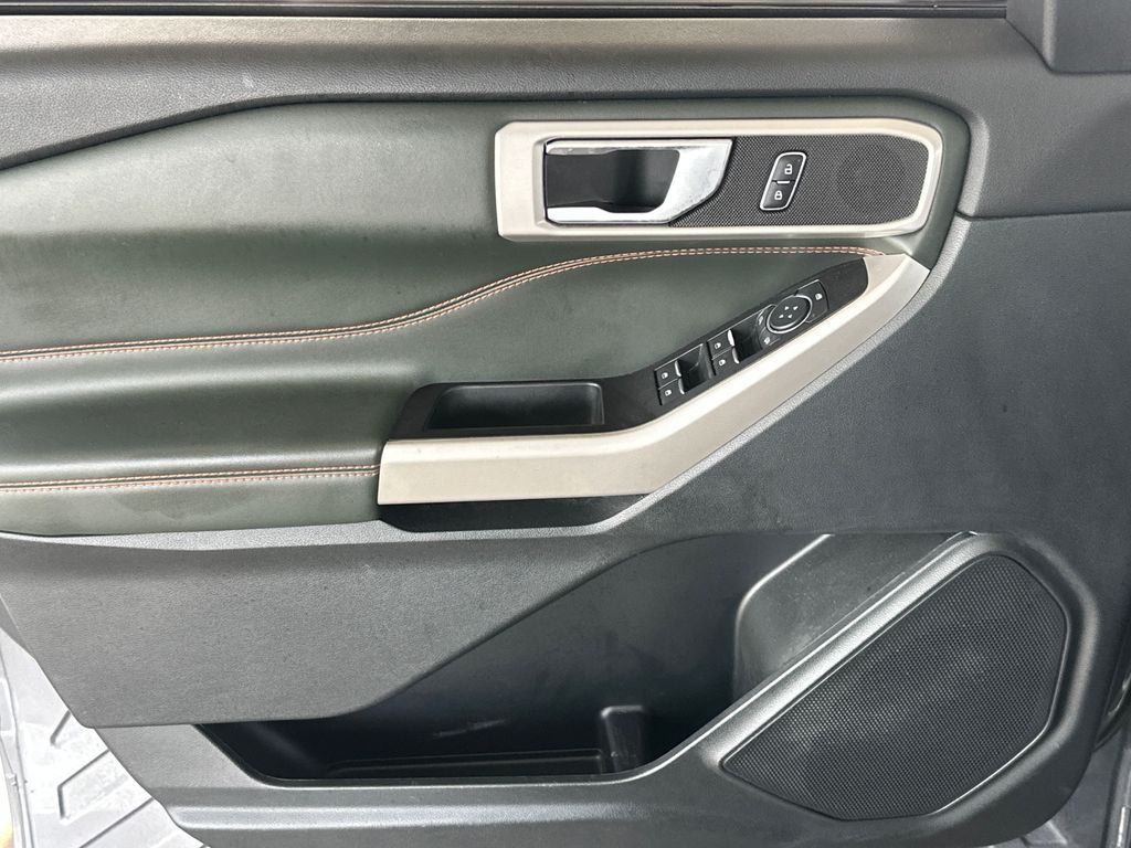 2022 Ford Explorer Timberline photo 3