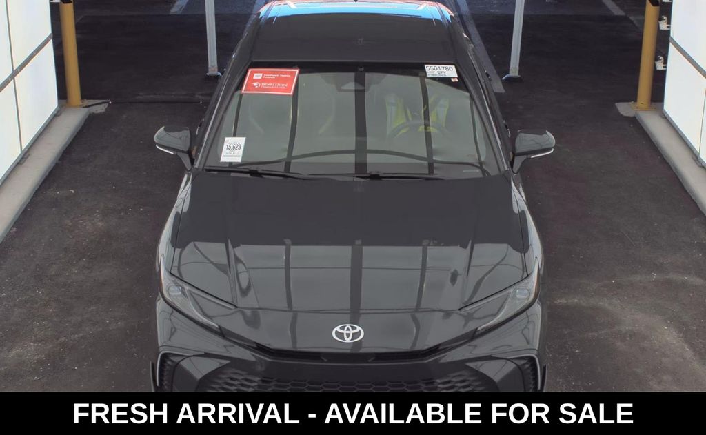 2025 Toyota Camry SE photo 2