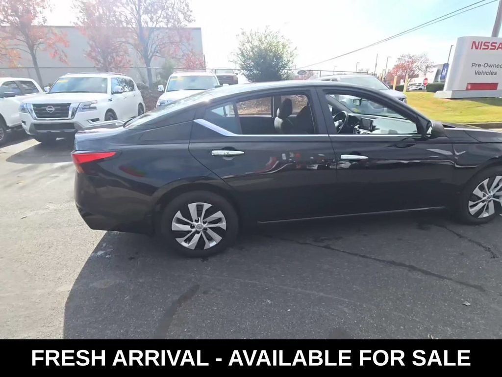 2025 Nissan Altima 2.5 S photo 2