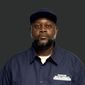 Staff member Orenthius Wallace from ID_295758d1f3a6