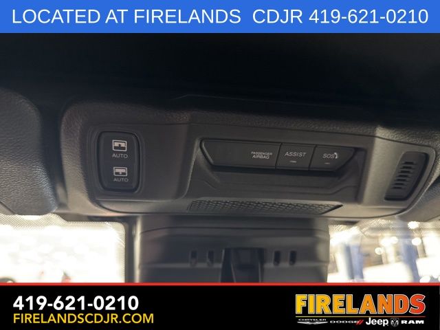 2025 Jeep Wrangler 4-Door Sahara - Photo 27