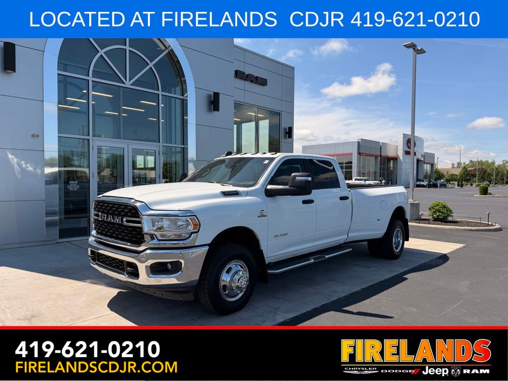 2024 RAM 3500 Big Horn 4X4 Crew Cab LWB's photo