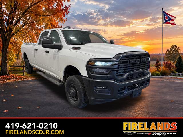 2026 Ram 2500 TRADESMAN CREW CAB 4X4 Pickup