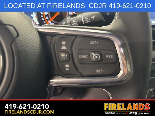 2025 Jeep Wrangler 4-Door Sahara - Photo 22
