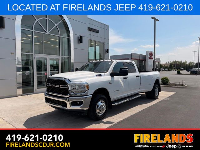 2024 RAM 3500 Big Horn 4X4 Crew Cab LWB's photo