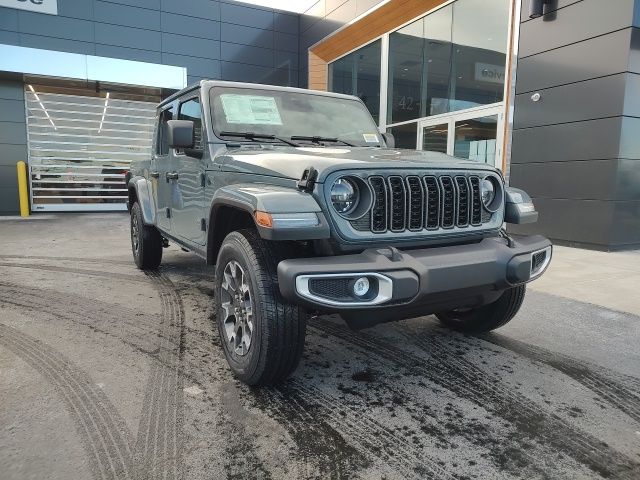 2026 Jeep Gladiator Sahara Auto's photo