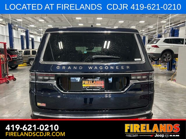 2025 Jeep Grand Wagoneer Series III - Photo 4