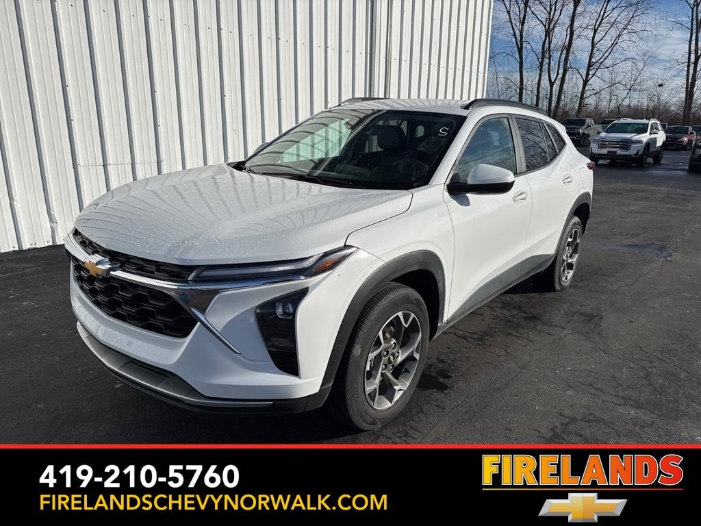 2025 Chevrolet Trax LT's photo