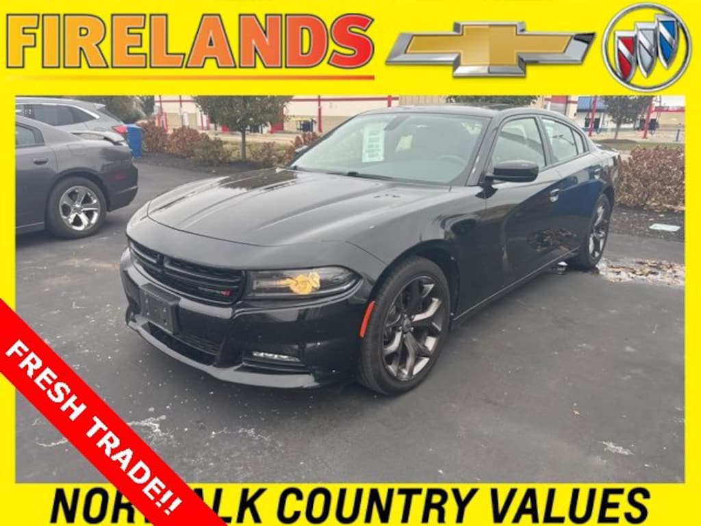 Used 2017 Dodge Charger SXT