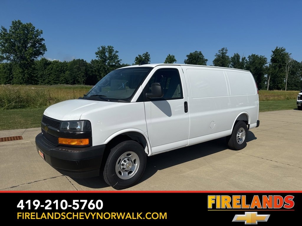 2025 Chevrolet Express Cargo Work Van's photo