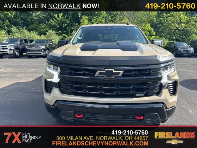 Used 2022 Chevrolet Silverado 1500 LT Trail Boss with VIN 3GCUDFED8NG648323 for sale in Norwalk, OH