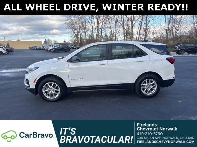 2024 Chevrolet Equinox LS photo 2