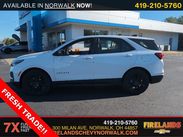 2024 Chevrolet Equinox LS photo 2