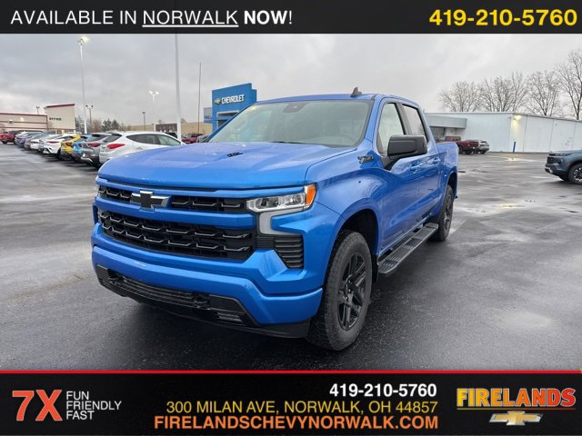 2025 Chevrolet Silverado 1500 RST photo 2