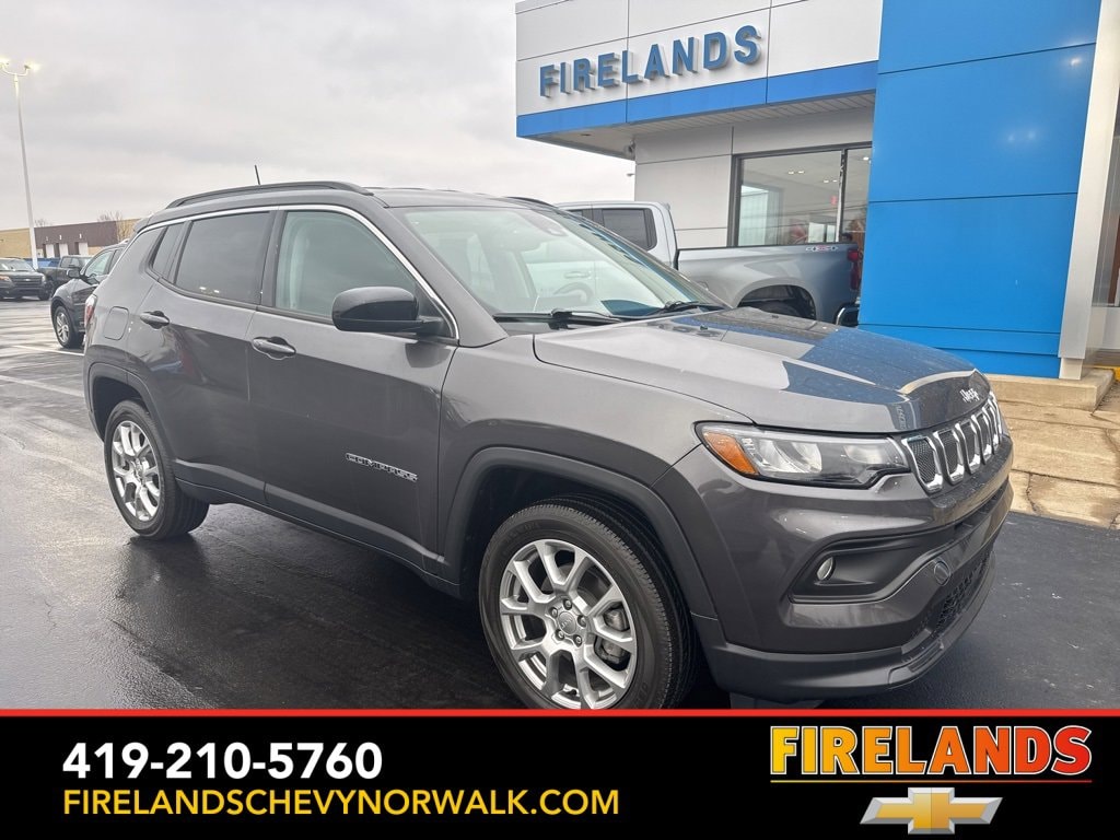 2022 Jeep Compass Latitude Lux's photo