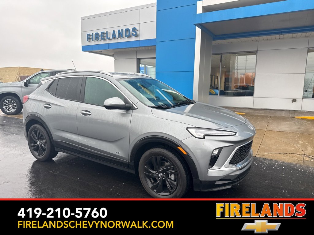 2025 Buick Encore GX Sport Touring's photo