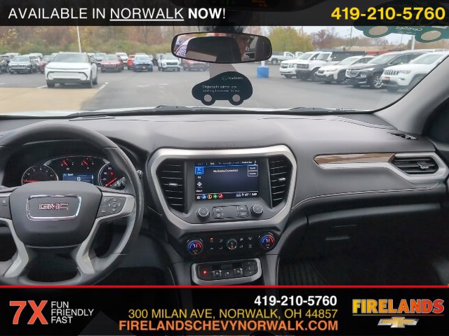 2023 Gmc Acadia SLE photo 3