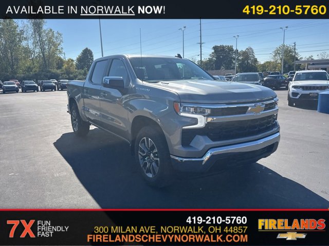 2026 Chevrolet Silverado 1500 LT photo 3