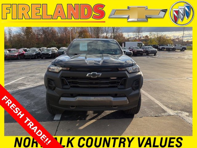 2023 Chevrolet Colorado Trail Boss photo 2