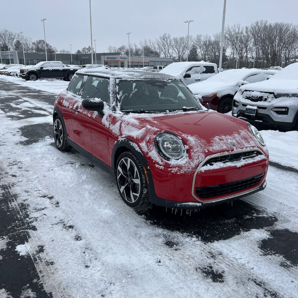 2025 MINI Hardtop 2 Door S's photo