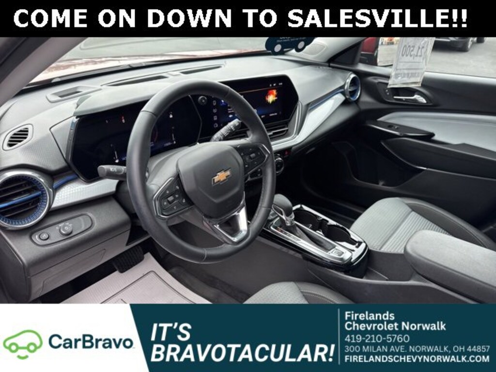 Used 2024 Chevrolet Trax LT SUV