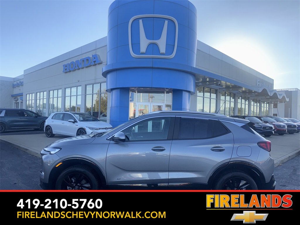 2025 Buick Encore GX Sport Touring's photo