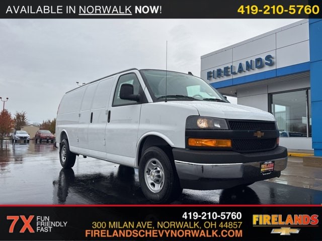 2025 Chevrolet Express Cargo Work Van's photo