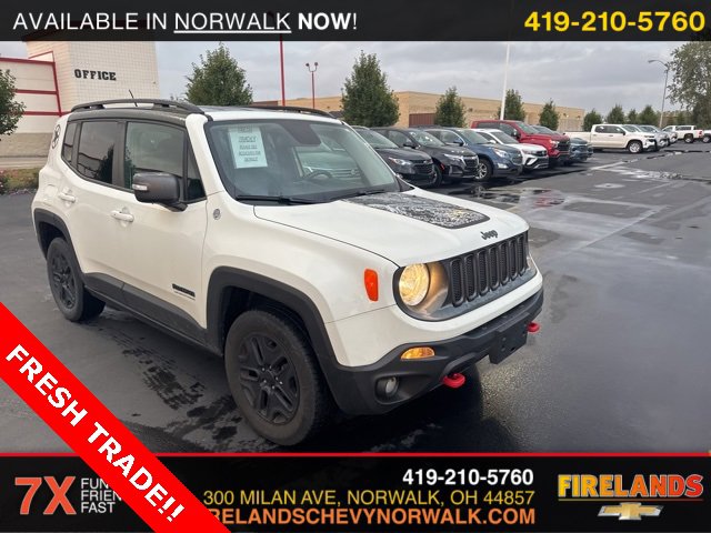 2017 Jeep Renegade Trailhawk photo 4