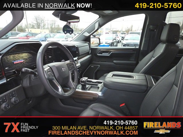 2022 Chevrolet Silverado 1500 LT Trail Boss photo 3