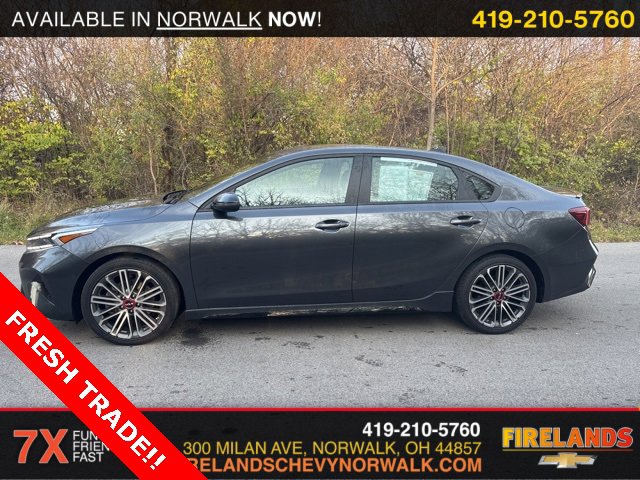 2023 Kia Forte GT photo 2